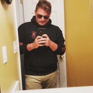 Meet your Posher, Derek